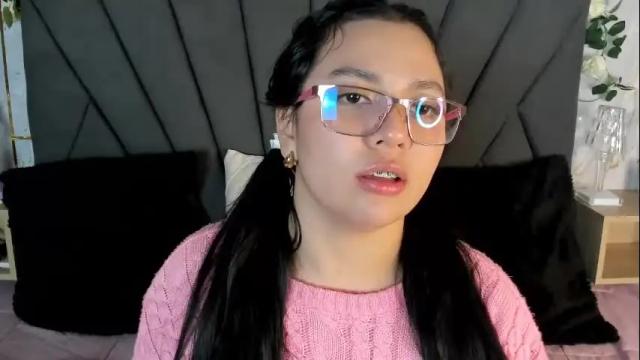 Image 4 of ela_hilton3 Stream on Chaturbate on 27 days ago