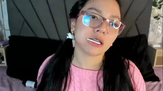 Image 8 of ela_hilton3 Stream on Chaturbate on 27 days ago