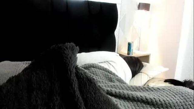 Image 11 of ela_hilton3 Stream on Chaturbate on 20 days ago