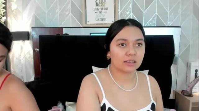 Image 4 of ela_hilton3 Stream on Chaturbate on 12 days ago