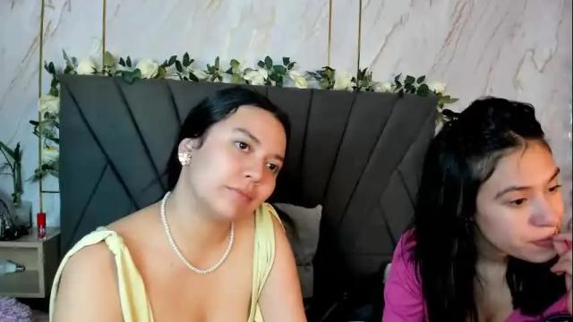 Image 3 of ela_hilton3 Stream on Chaturbate on 11 days ago