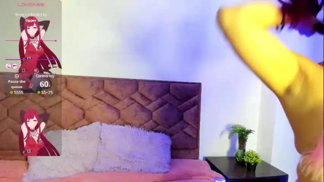 Image 3 of elaia_muller Stream on Chaturbate on 3 months ago