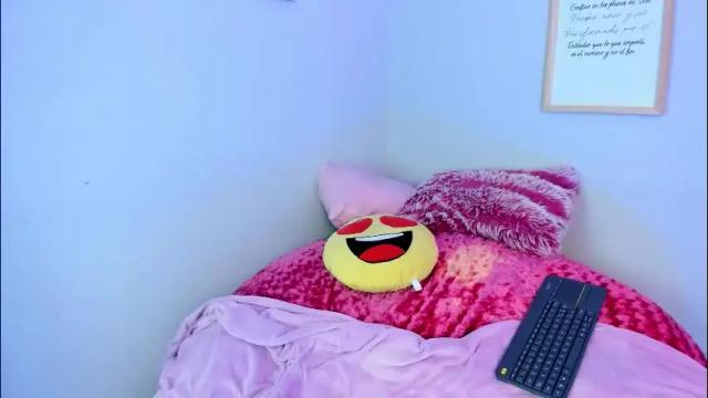 Image 6 of elaia_muller Stream on Chaturbate on 2 months ago