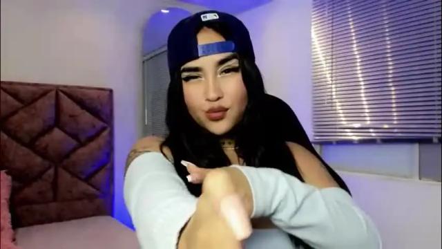 Image 7 of elaia_muller Stream on Chaturbate on 1 month ago