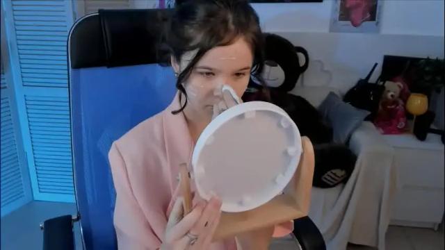 Image 8 of elainebeness Stream on Chaturbate on 2 months ago