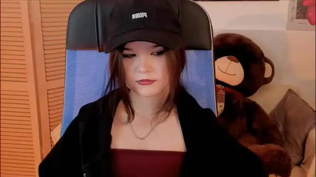 Thumbnail 3, elainebeness's Stream at Chaturbate, 2 months ago