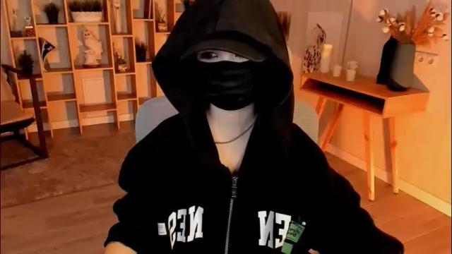 Image 12 of elainebeness Stream on Chaturbate on 2 months ago