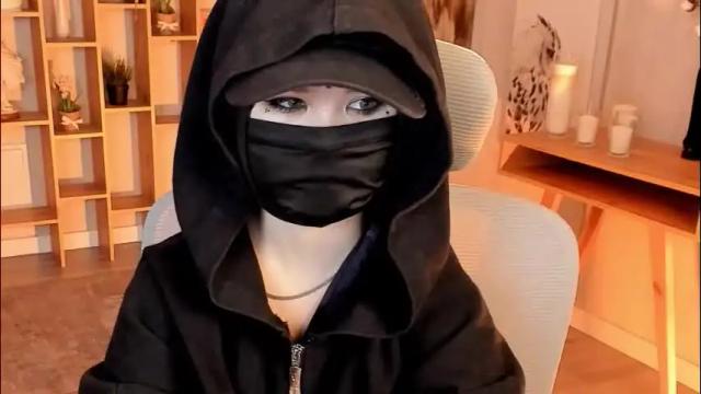 Image 6 of elainebeness Stream on Chaturbate on 2 months ago