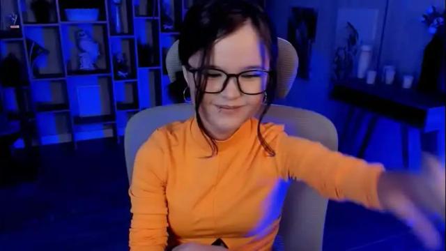 Image 8 of elainebeness Stream on Chaturbate on 2 months ago