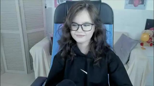 Image 8 of elainebeness Stream on Chaturbate on 2 months ago