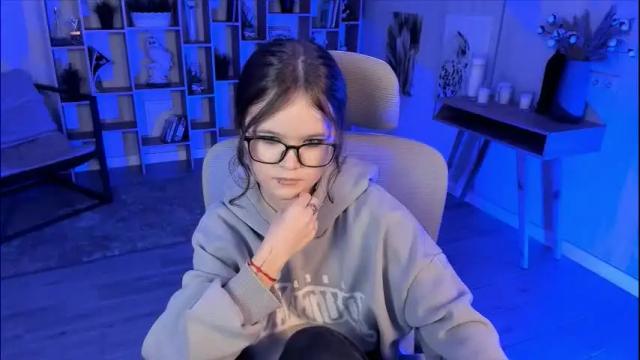 Image 8 of elainebeness Stream on Chaturbate on 2 months ago