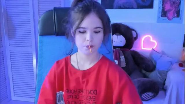 Image 2 of elainebeness Stream on Chaturbate on 1 month ago