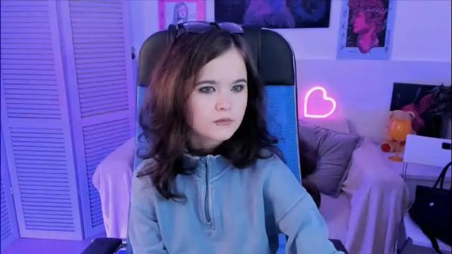 Thumbnail 1, elainebeness's Stream at Chaturbate, 1 month ago