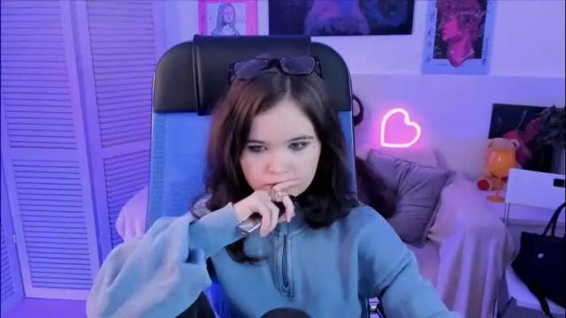 Thumbnail 2, elainebeness's Stream at Chaturbate, 1 month ago