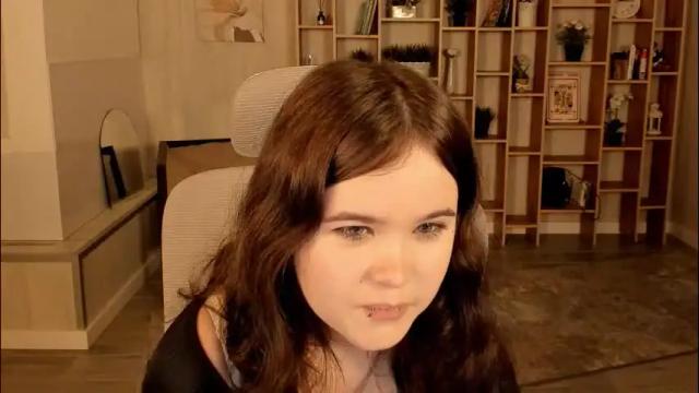 Image 12 of elainebeness Stream on Chaturbate on 1 month ago