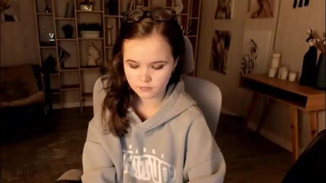 Image 10 of elainebeness Stream on Chaturbate on 1 month ago