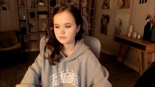 Image 11 of elainebeness Stream on Chaturbate on 1 month ago