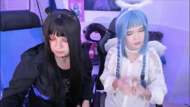 Image 3 of elainebeness Stream on Chaturbate on 1 month ago