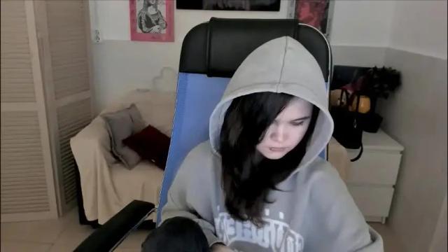 Image 3 of elainebeness Stream on Chaturbate on 1 month ago