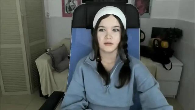 Thumbnail 1, elainebeness's Stream at Chaturbate, 1 month ago