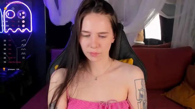 Image 4 of elainewhite Stream on Chaturbate on 14 months ago
