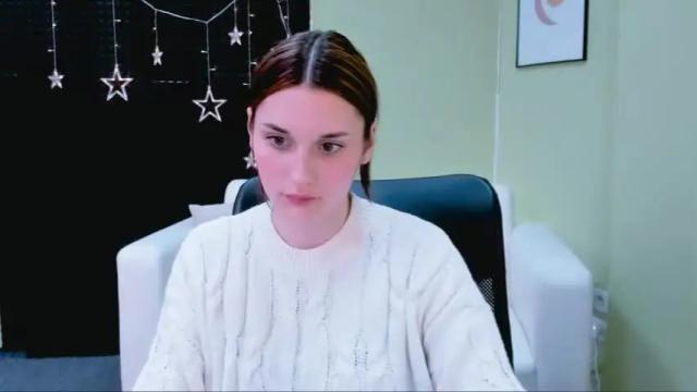 Image 2 of elani_foxy Stream on Chaturbate on 26 months ago