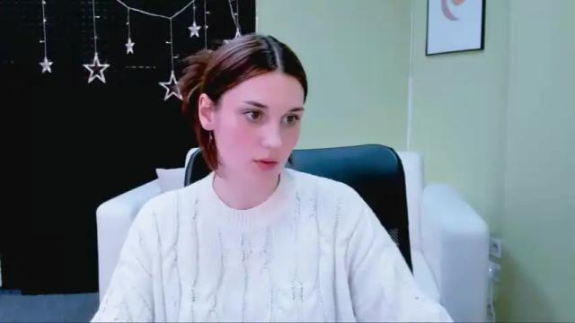 Image 3 of elani_foxy Stream on Chaturbate on 26 months ago