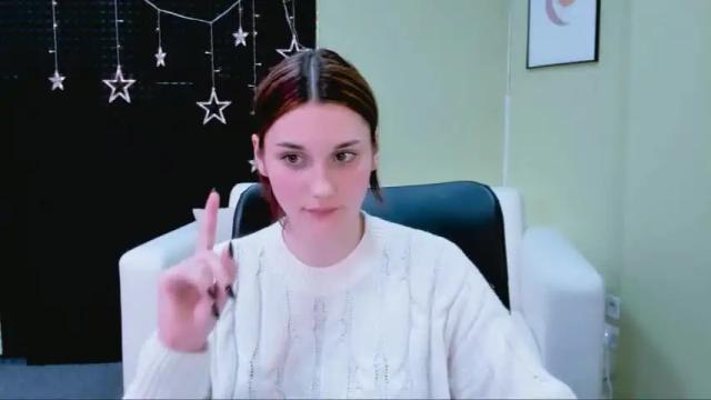 Image 6 of elani_foxy Stream on Chaturbate on 26 months ago