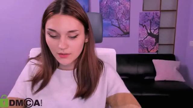 Image 2 of elani_foxy Stream on Chaturbate on 25 months ago