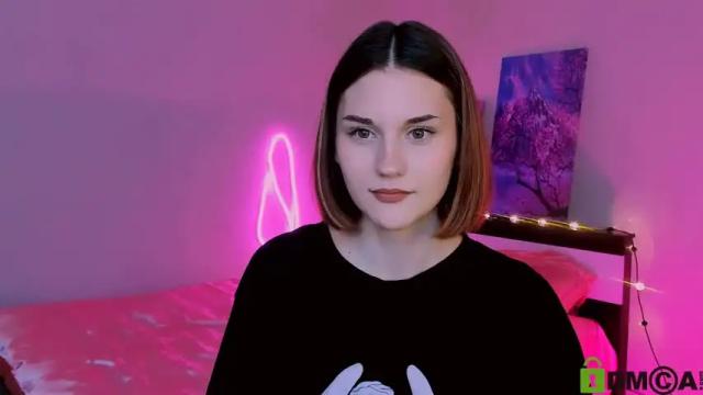 Image 10 of elani_foxy Stream on Chaturbate on 22 months ago