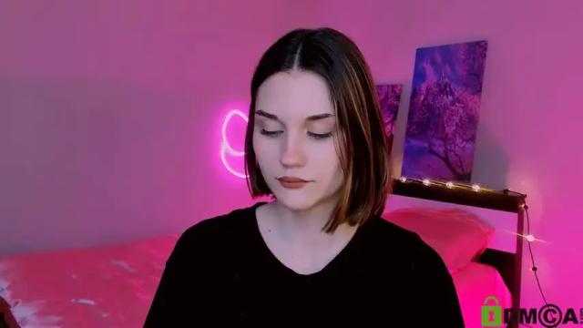 Image 4 of elani_foxy Stream on Chaturbate on 22 months ago