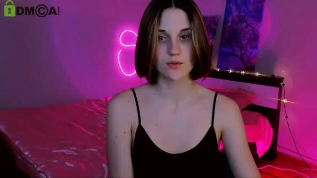 Image 3 of elani_foxy Stream on Chaturbate on 22 months ago