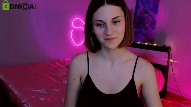 Image 8 of elani_foxy Stream on Chaturbate on 22 months ago