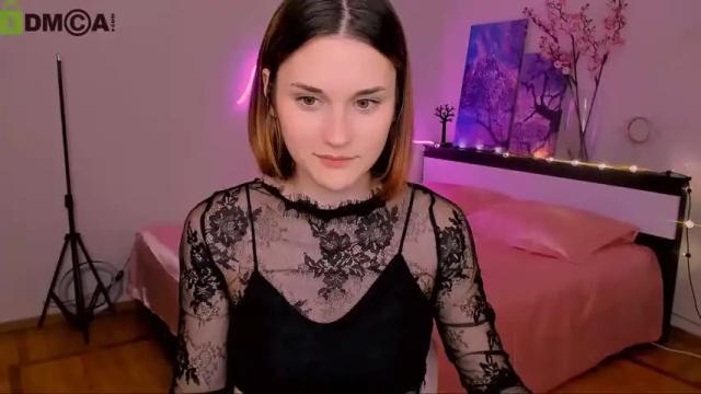 Image 12 of elani_foxy Stream on Chaturbate on 21 months ago