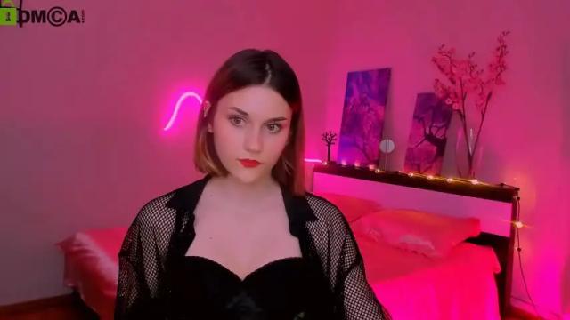 Image 3 of elani_foxy Stream on Chaturbate on 21 months ago