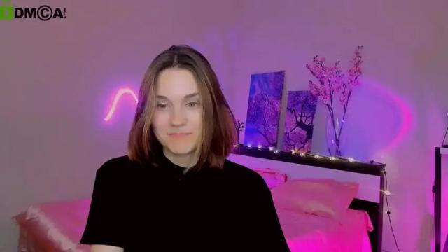 Image 12 of elani_foxy Stream on Chaturbate on 21 months ago