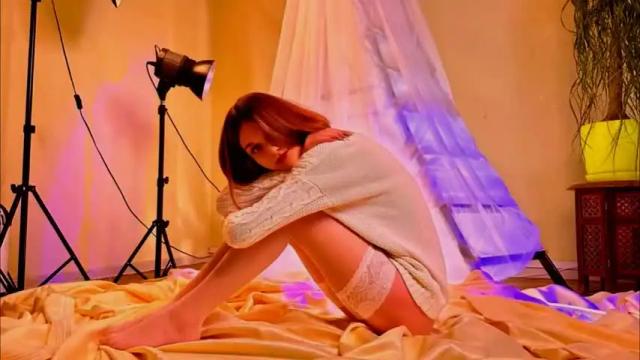 Image 6 of elani_foxy Stream on Chaturbate on 21 months ago