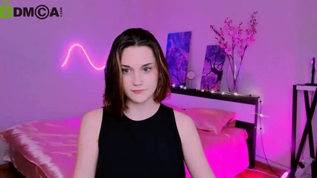 Image 6 of elani_foxy Stream on Chaturbate on 21 months ago
