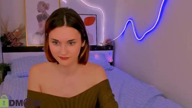 Image 10 of elani_foxy Stream on Chaturbate on 21 months ago