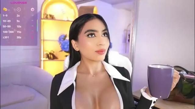 Image 11 of elasummeer Stream on Chaturbate on 1 month ago