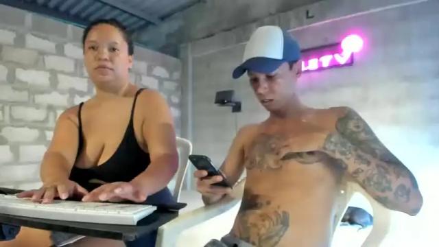 Image 2 of elchicletv Stream on Chaturbate on 14 months ago