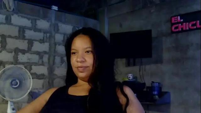 Image 2 of elchicletv Stream on Chaturbate on 1 month ago