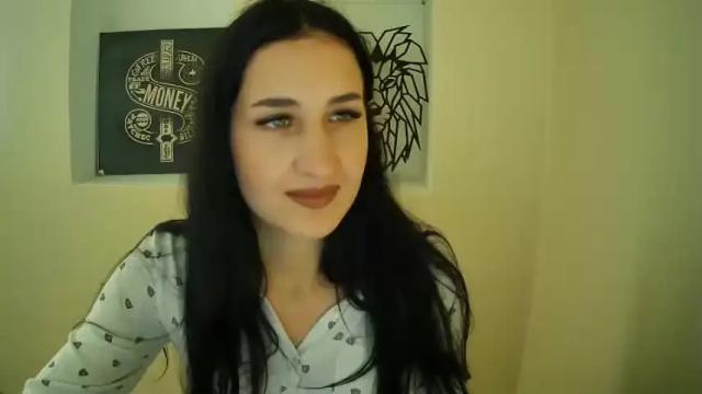 Image 11 of elda_elda Stream on Chaturbate on 18 months ago