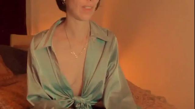 Image 11 of elderberrys Stream on Chaturbate on 25 months ago