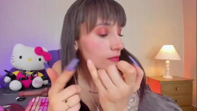 Image 10 of electraraptiss Stream on Chaturbate on 23 days ago