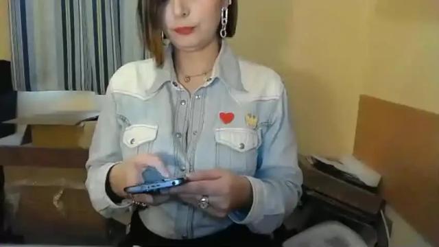 Image 4 of electrocute_me Stream on Chaturbate on 17 months ago
