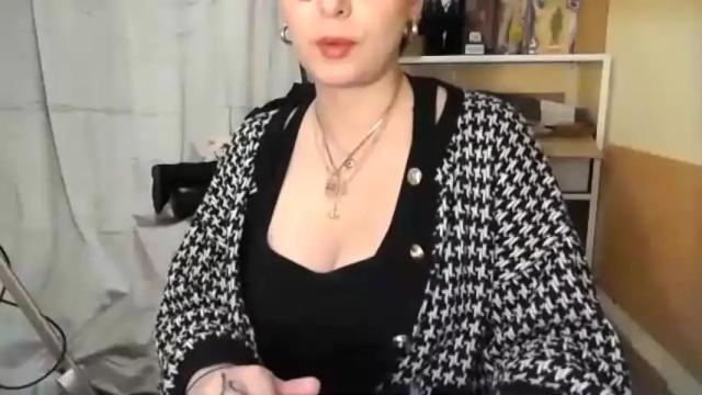 Image 10 of electrocute_me Stream on Chaturbate on 12 months ago