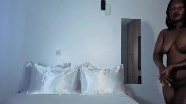 Thumbnail 2, elegant_ebony's Stream at Chaturbate, 1 month ago