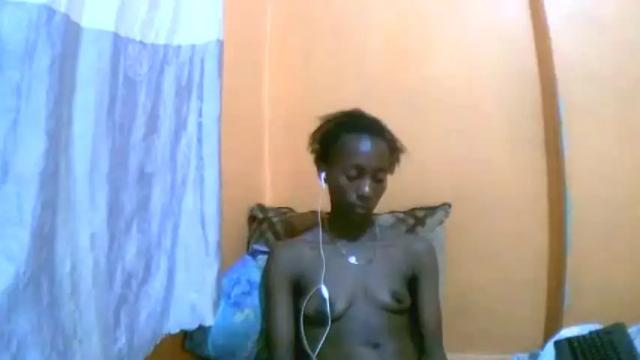 Image 3 of elegant_queen Stream on Chaturbate on 20 months ago
