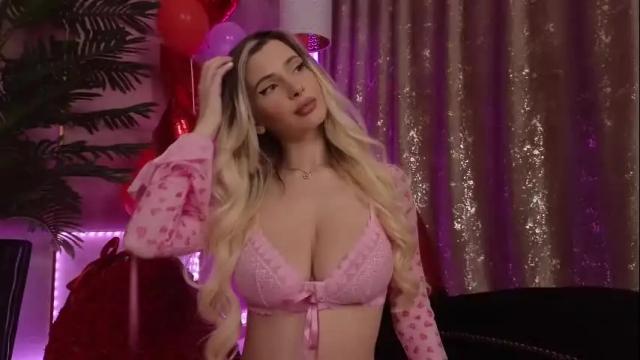 Thumbnail 1, eleineblue's Stream at Chaturbate, 1 month ago